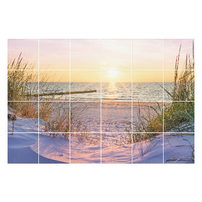 Naklejki samoprzylepne na kafelki Zachód słońca nad plażą
