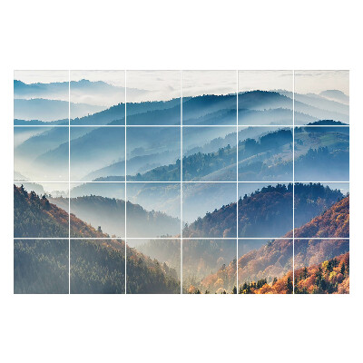 Naklejki samoprzylepne na kafelki Mglisty krajobraz górski