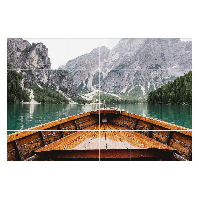 Naklejki samoprzylepne na kafelki Widok z łodzi na jezioro