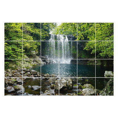 Naklejki na kafelki do kuchni Wodospad w otoczeniu natury