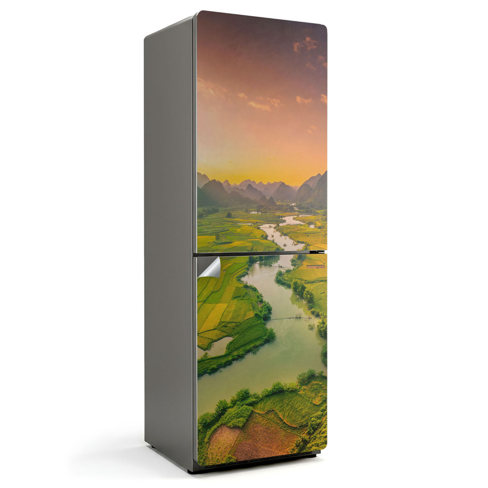 Naklejka na lodówkę Widok z góry na pola i rzekę