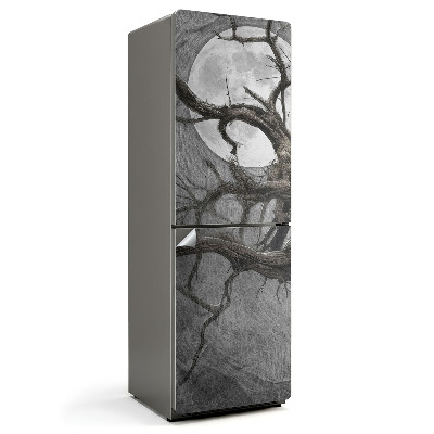 Nalepka na lodówkę Stare skręcone drzewo z księżycem